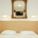 Darcet Hotel 2*