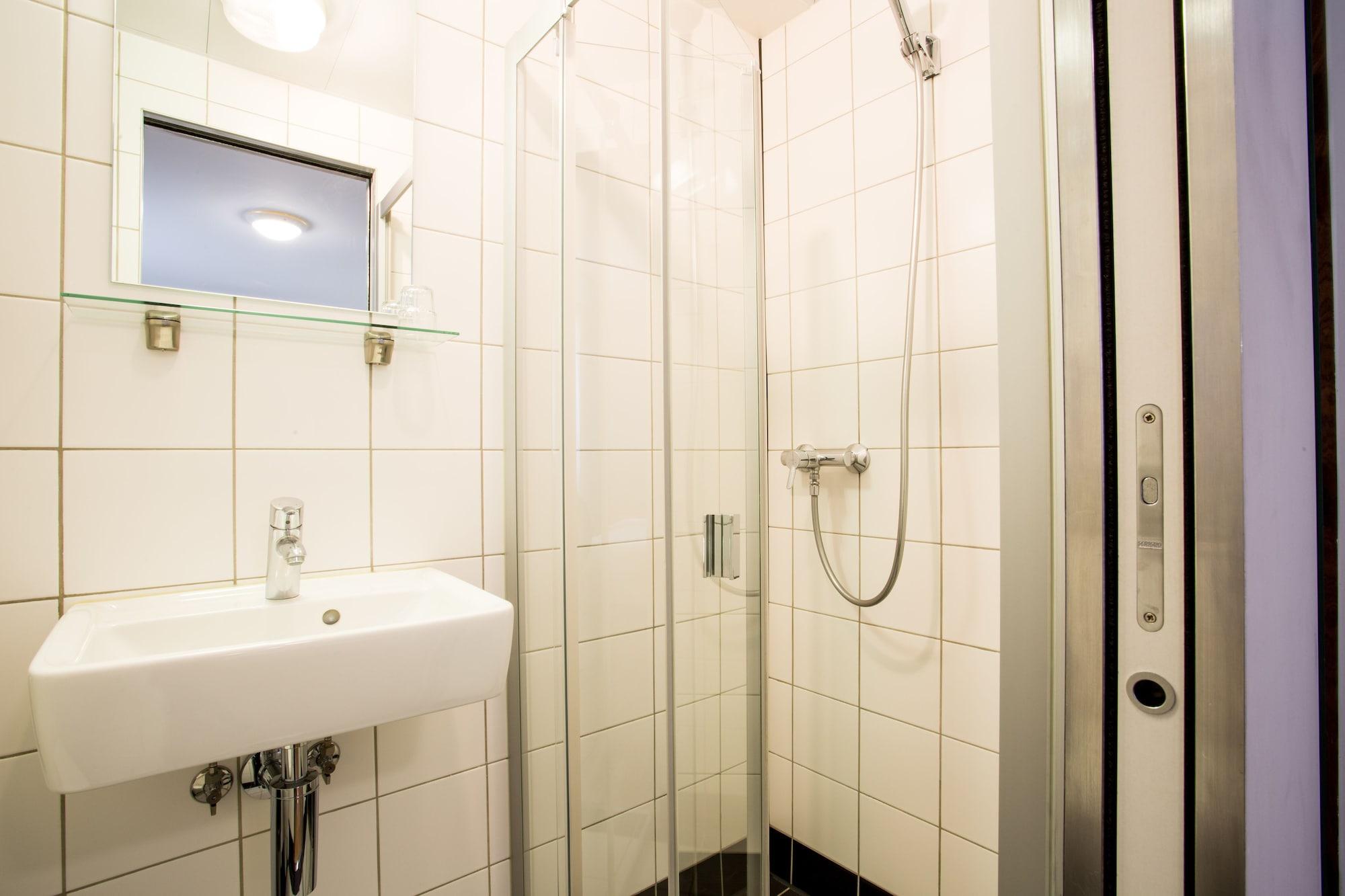 Hotel Darcet Parigi