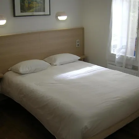 Hotel Darcet Parigi