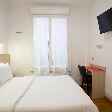 Hotel Darcet Parigi