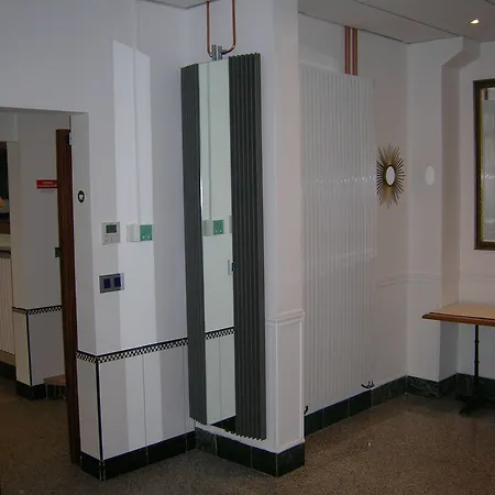Hotel Darcet 2*