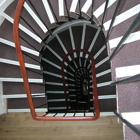 Hotel Darcet Parigi