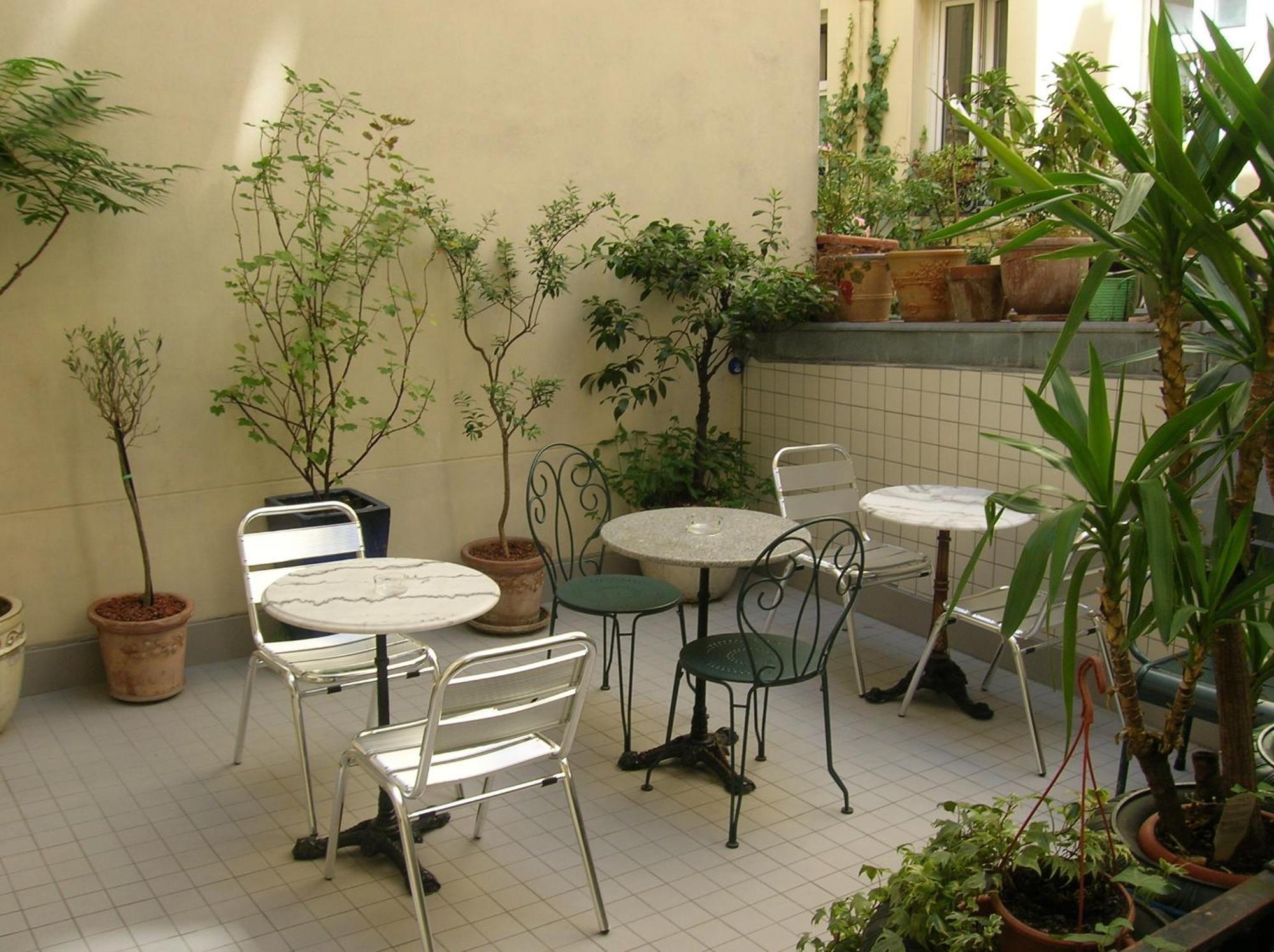 Hotel Darcet Parigi