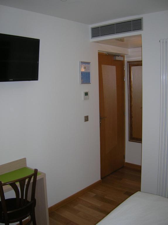 Hotel Darcet